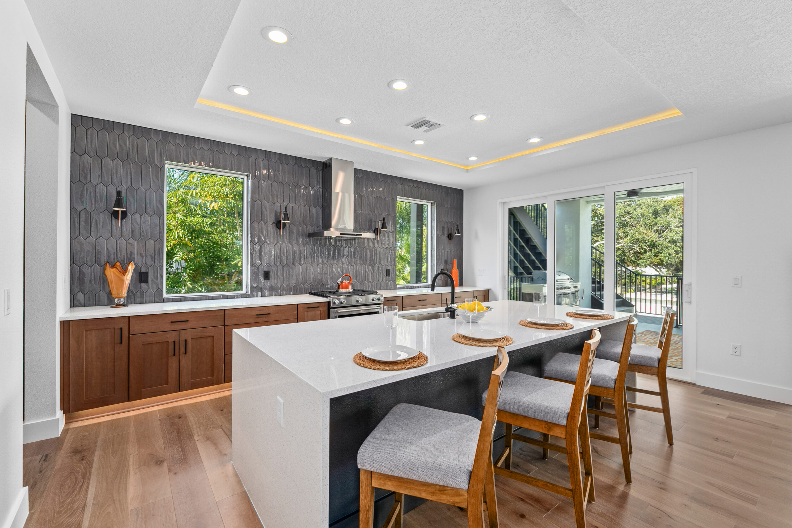 custom home - kitchen