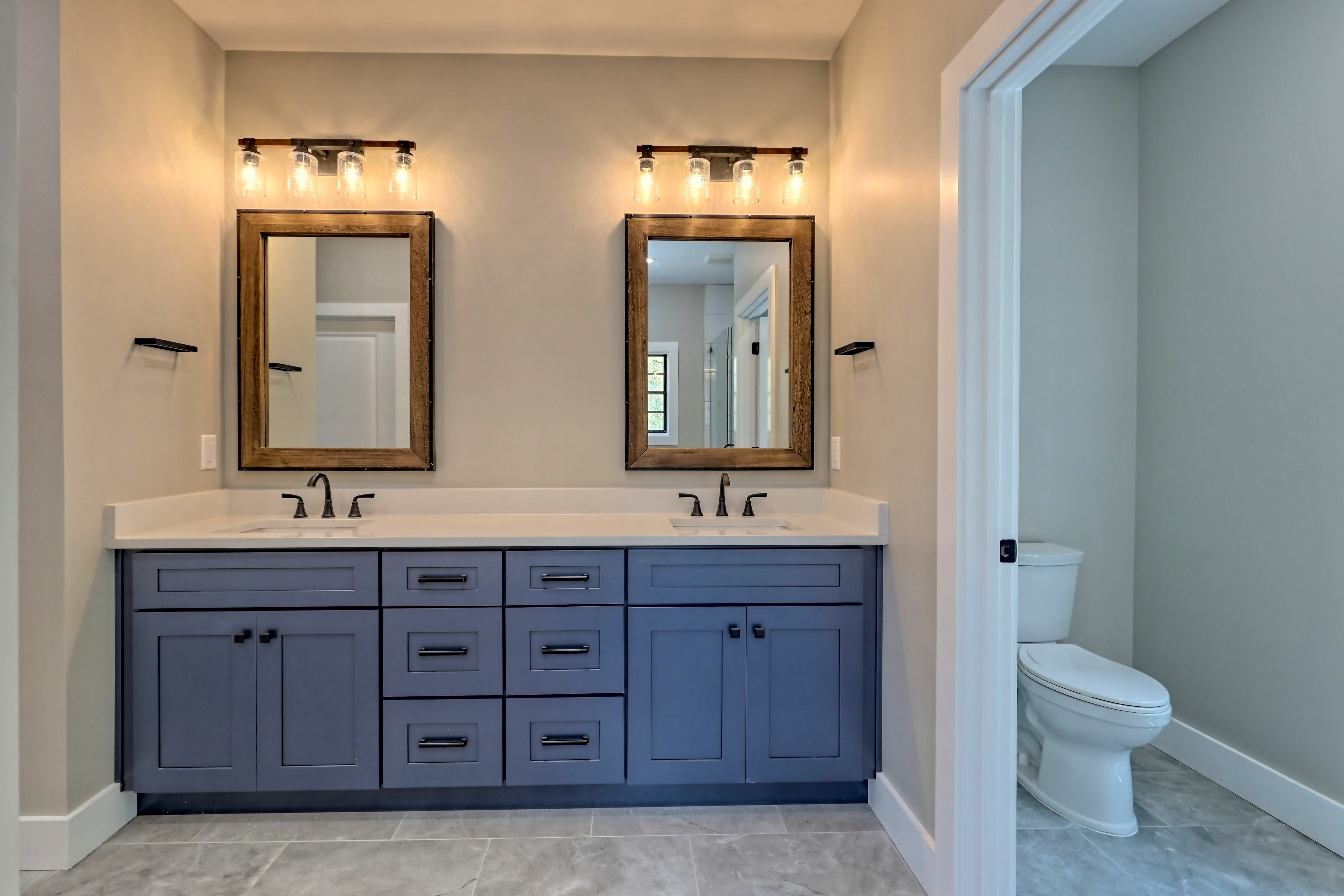 custom mountain home in georgia - bathroom