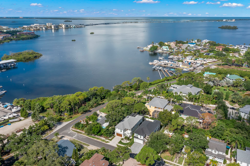 how to build a coastal custom home in florida