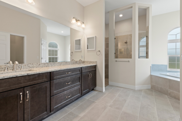 Custom Home Portfolio - Master Bathroom
